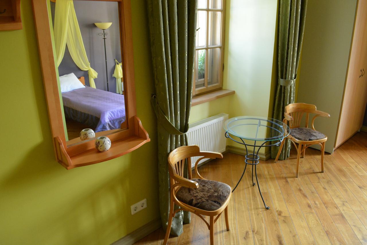 Albergue Dundagas Pils Habitación foto