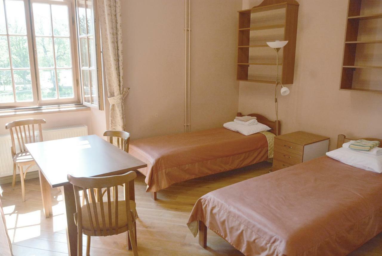 Albergue Dundagas Pils Exterior foto