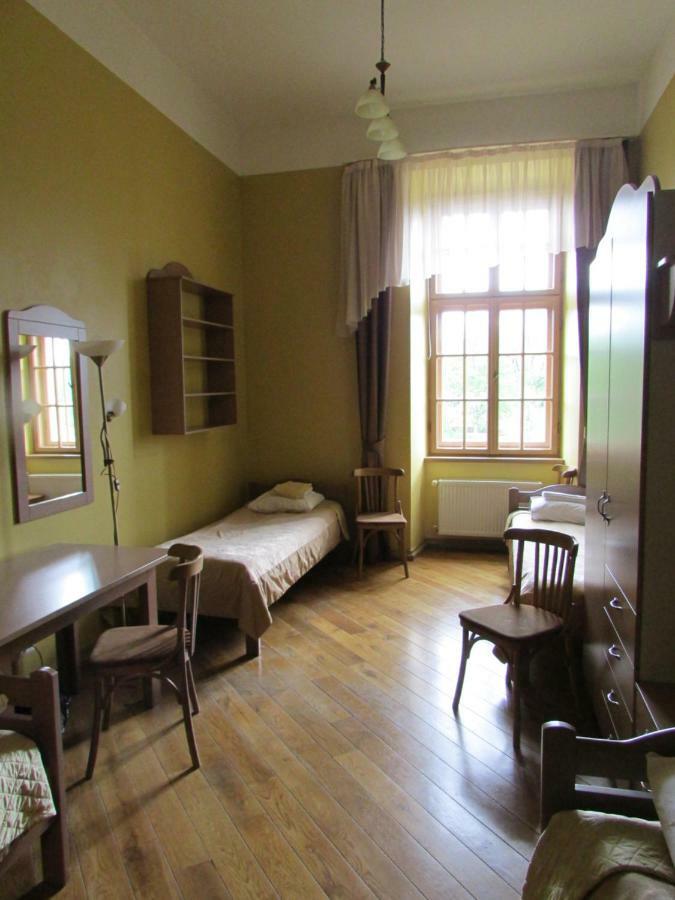 Albergue Dundagas Pils Exterior foto